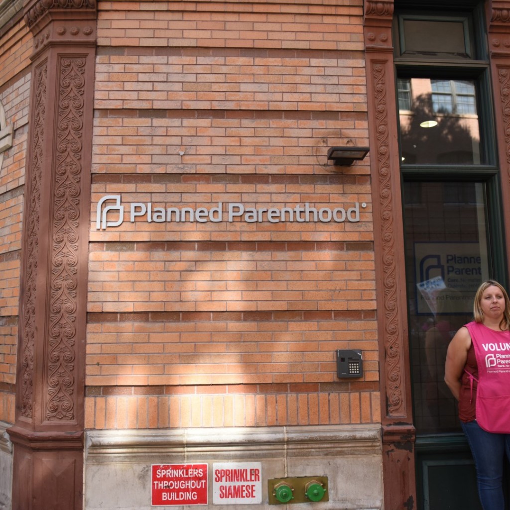 Planned Parenthood protesters (Large)