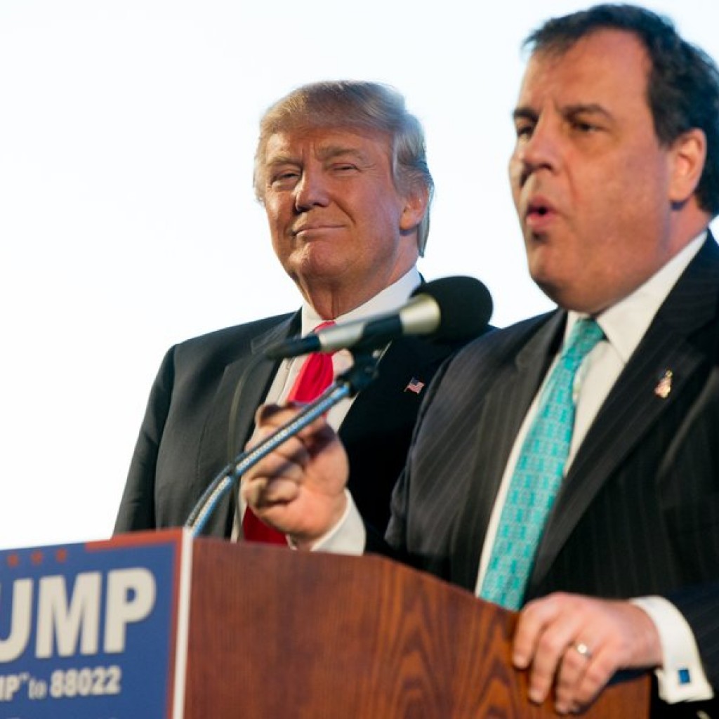 Trump Christie 02.28