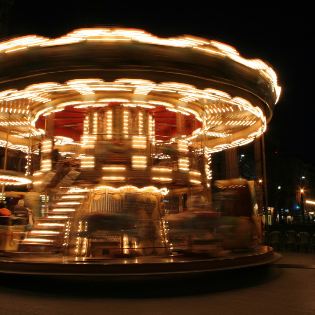 merry-go-round (Large)