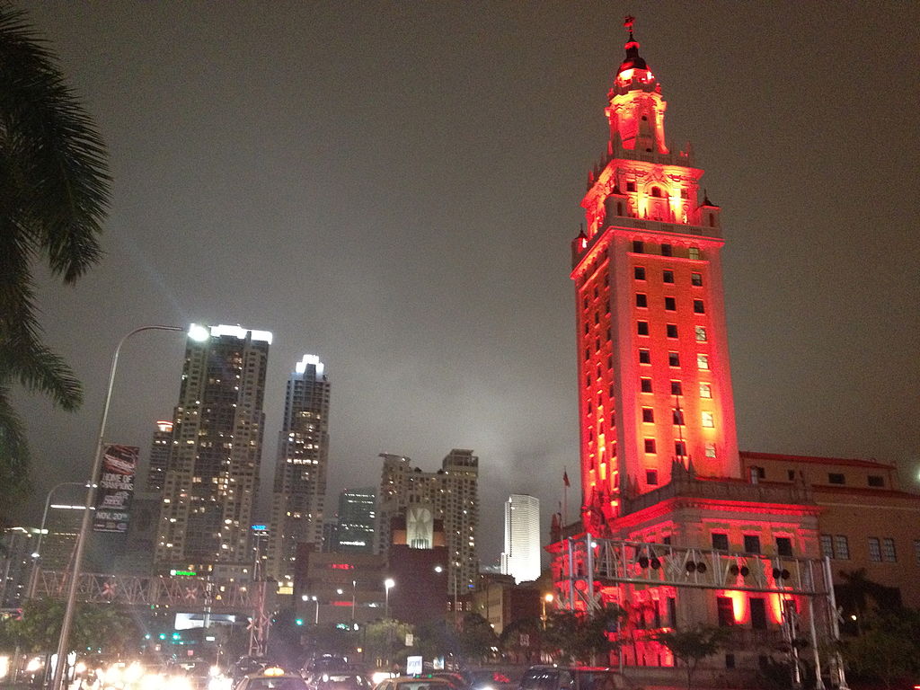 1024px-Freedom_Tower_Miami.jpg