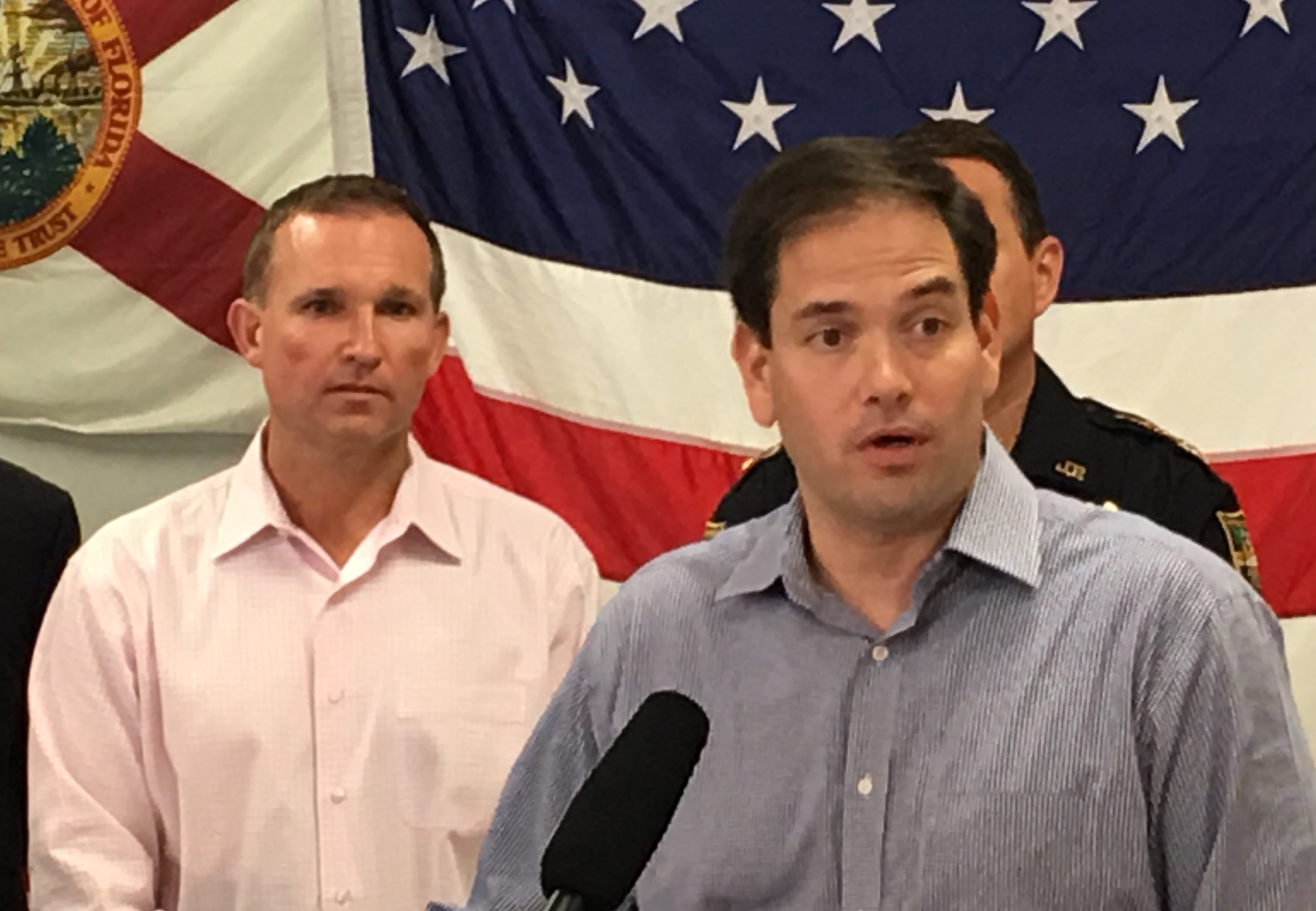 Marco Rubio Rolls Up Sleeves Goes Populist In Jacksonville