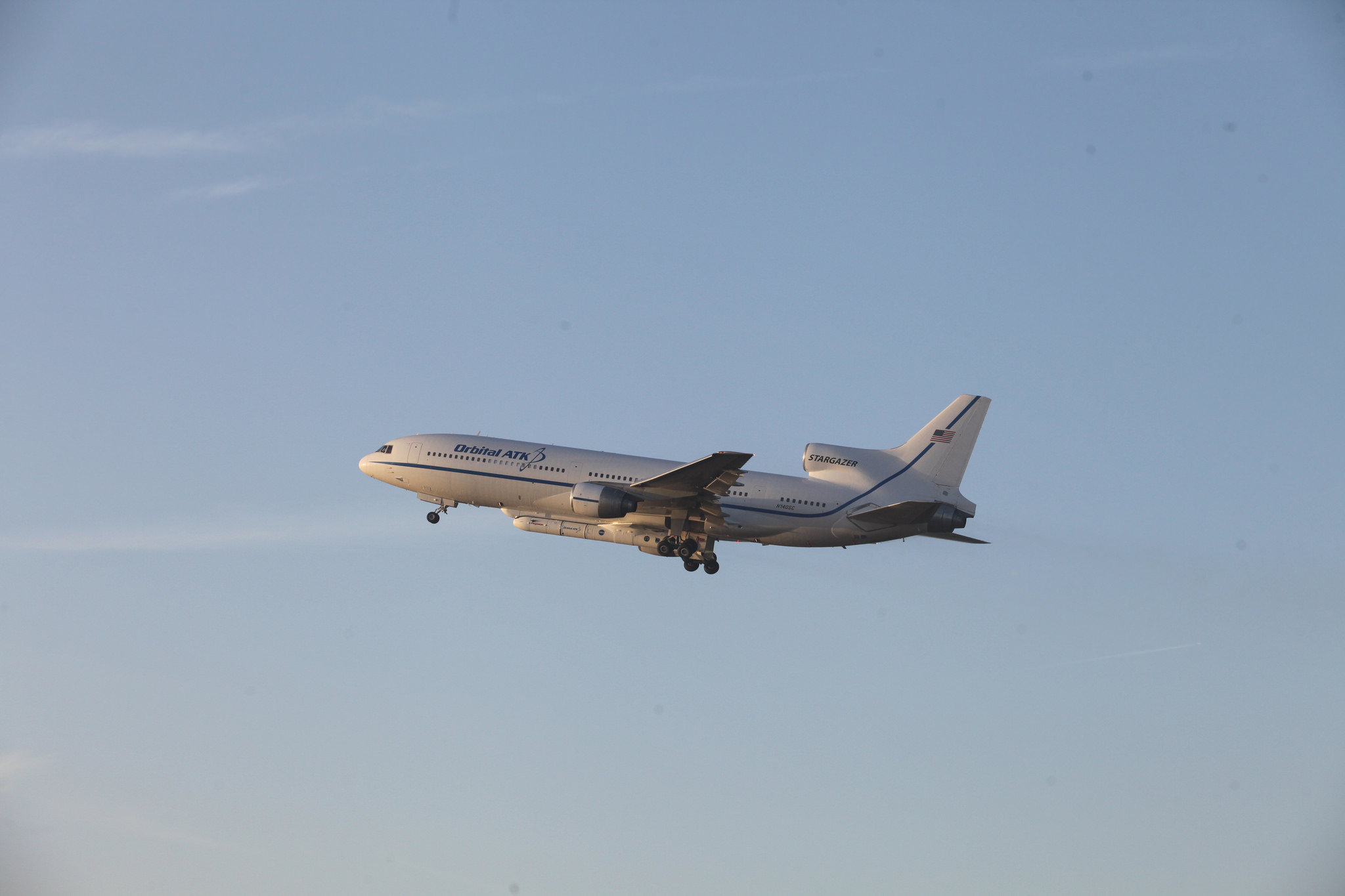 Orbital ATK LC 1011 airplane carrying a Pegasus XL rocket.