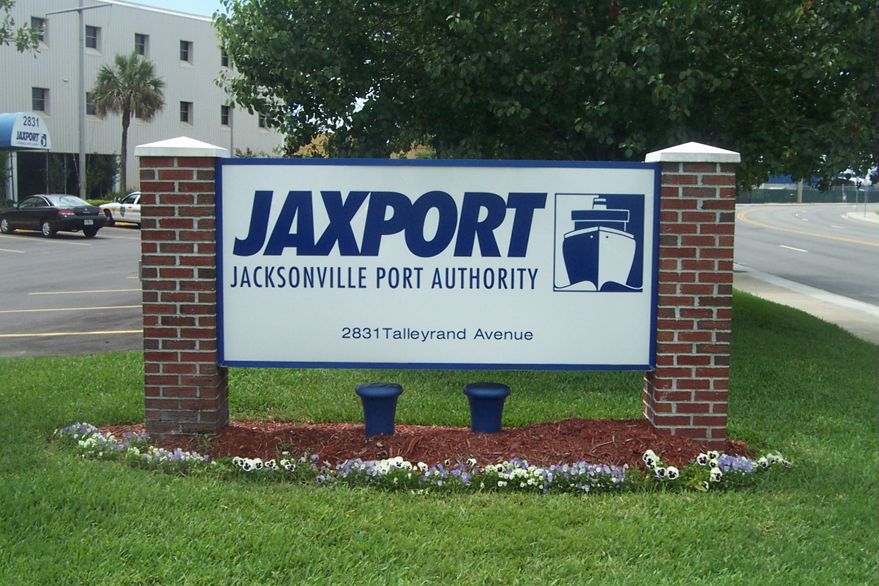 jaxport-monument-sign