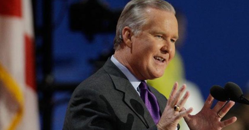 BobBuckhorn-AP-840x440-1.jpg