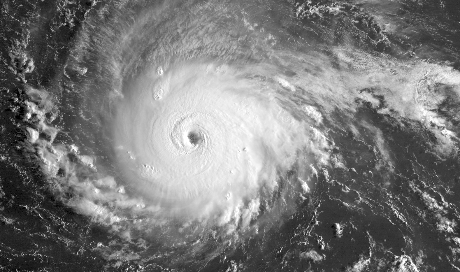 Irma_Geostationary_VIS-IR_2017