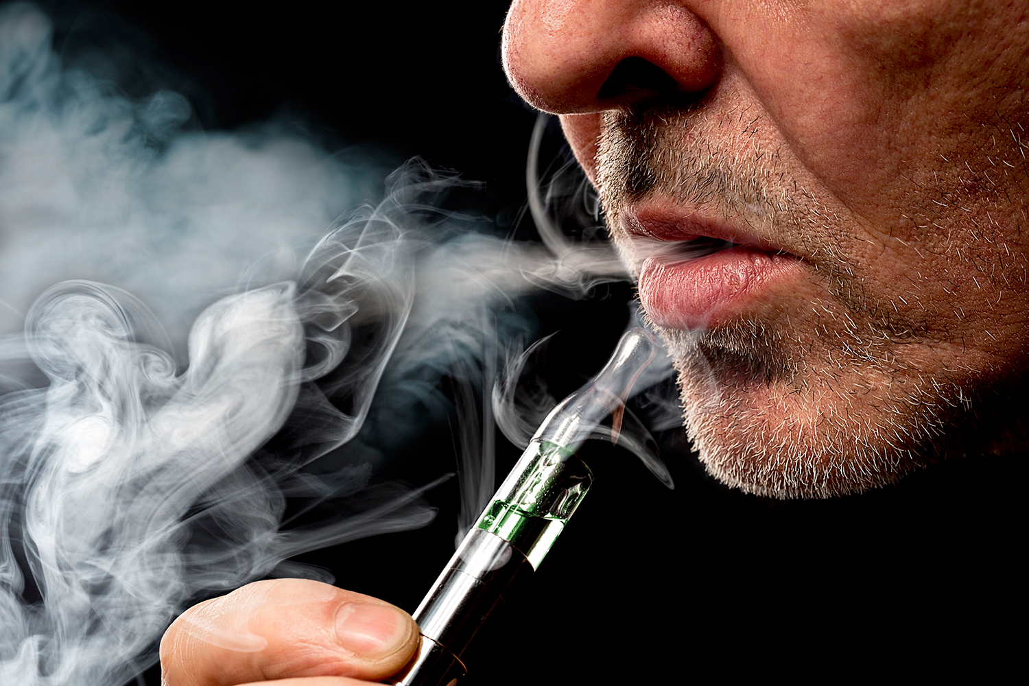 Put that e cig down Vaping now banned in Florida workplaces