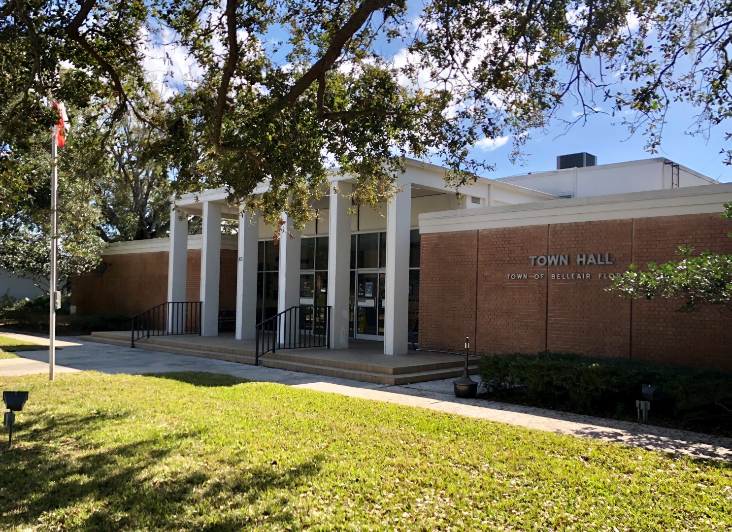 Belleair City Hall (Large)