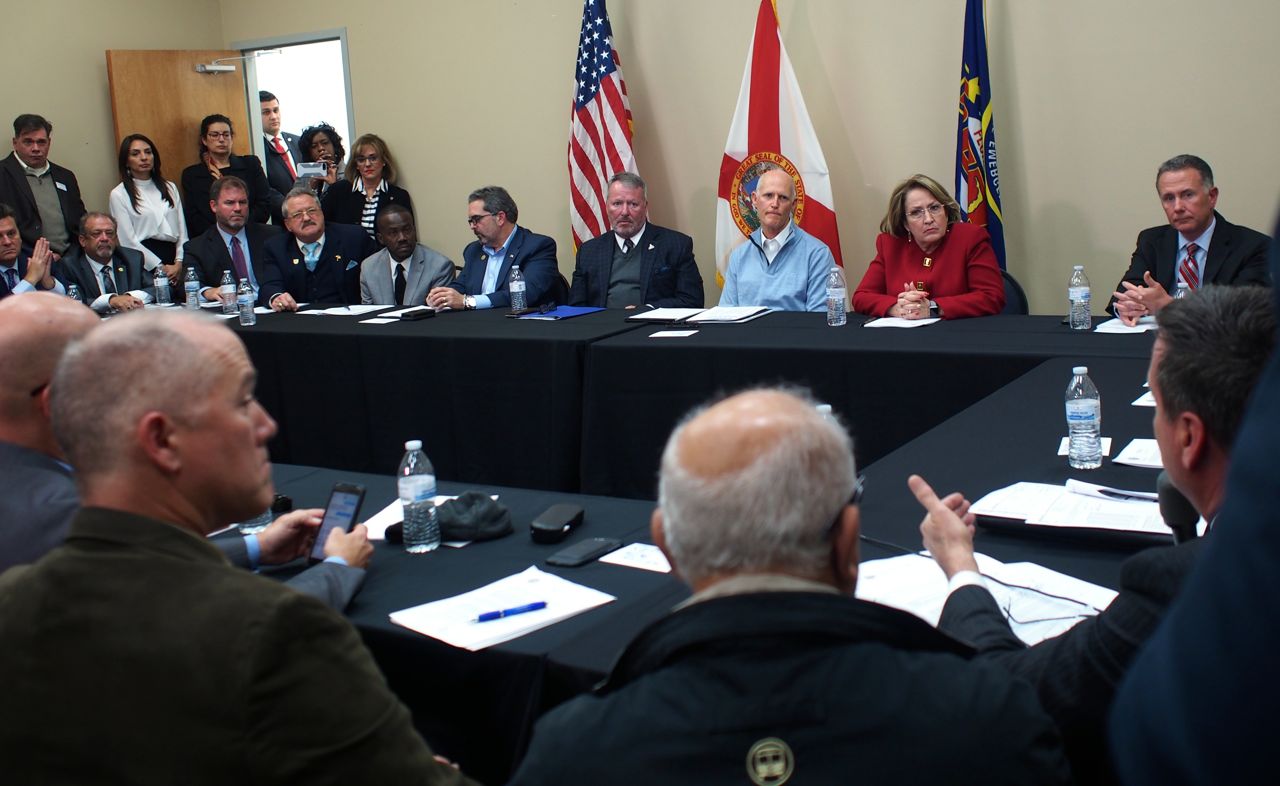 Rick Scott and Puerto Rico round table