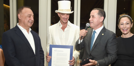 Len Blavatnik, Alan Faena, Philip Levine and Ximena Caminos, director of the Faena Arts Center, appear at the Dec. 1, 2015, opening celebration of the Faena Hotel in Miami Beach. Photo by Dimitrios Kambouris/Getty Images North America.) 