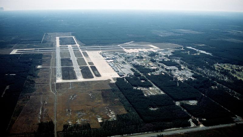 NAS_Cecil_Field_FL_aerial_1992.jpg