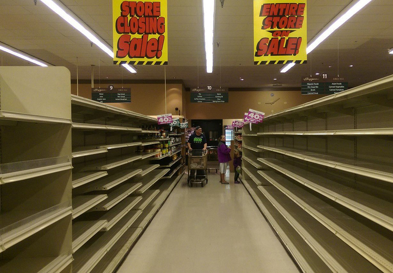 Closed-Grocery.jpg