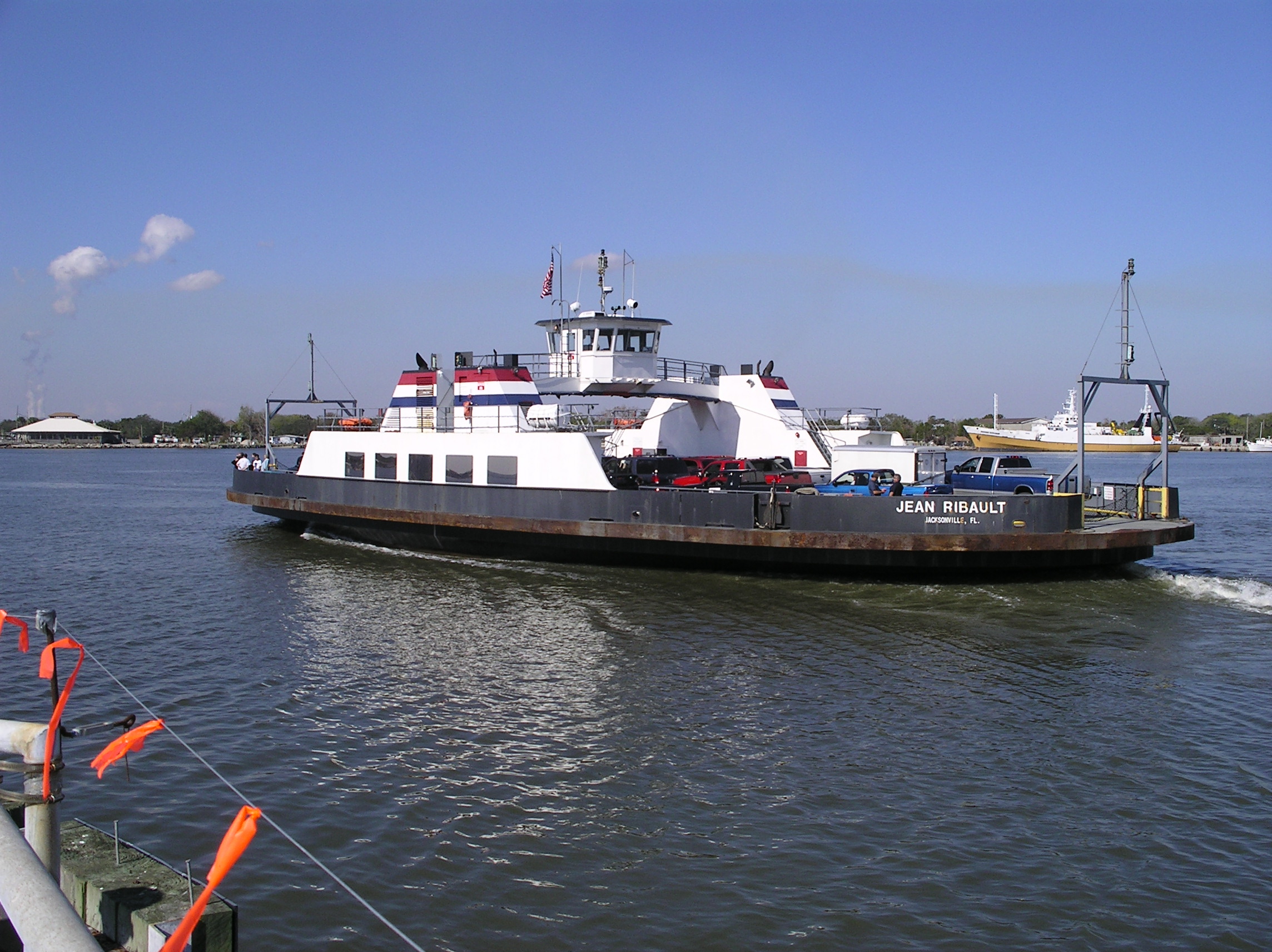 mv_jean_ribault_departing_mayport