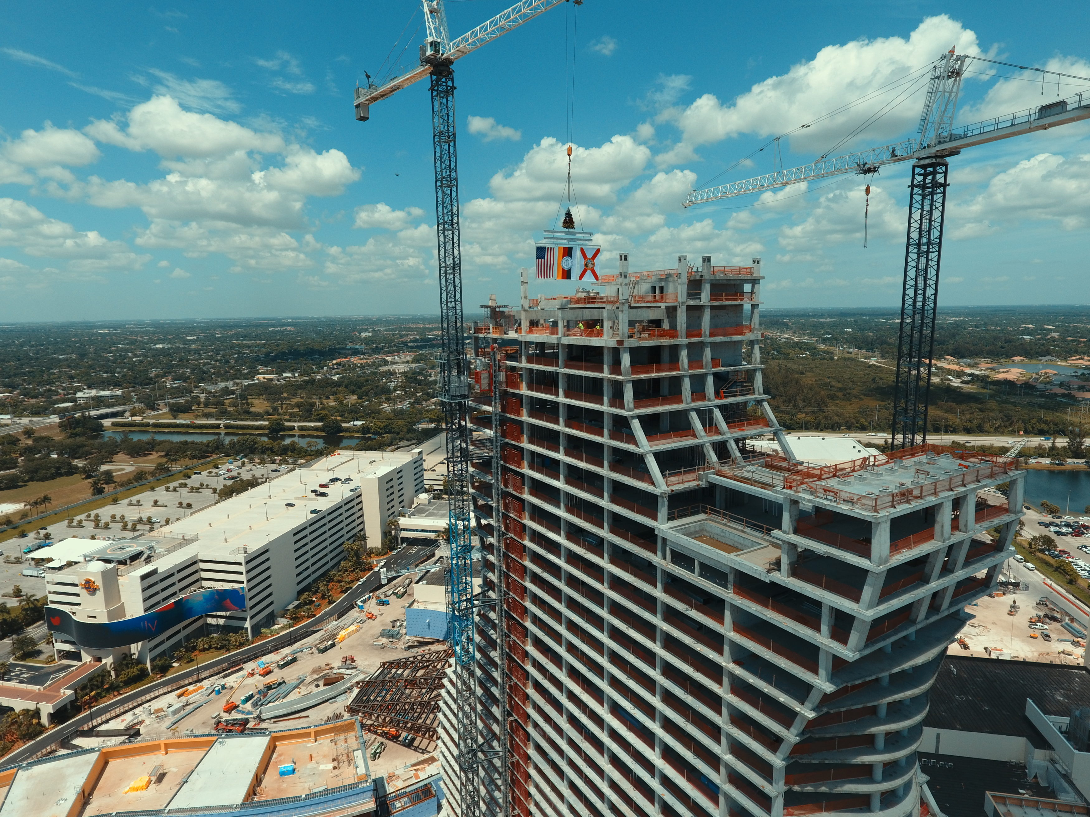 Topped out: Hard Rock Hollywood hoists final guitar tower girder