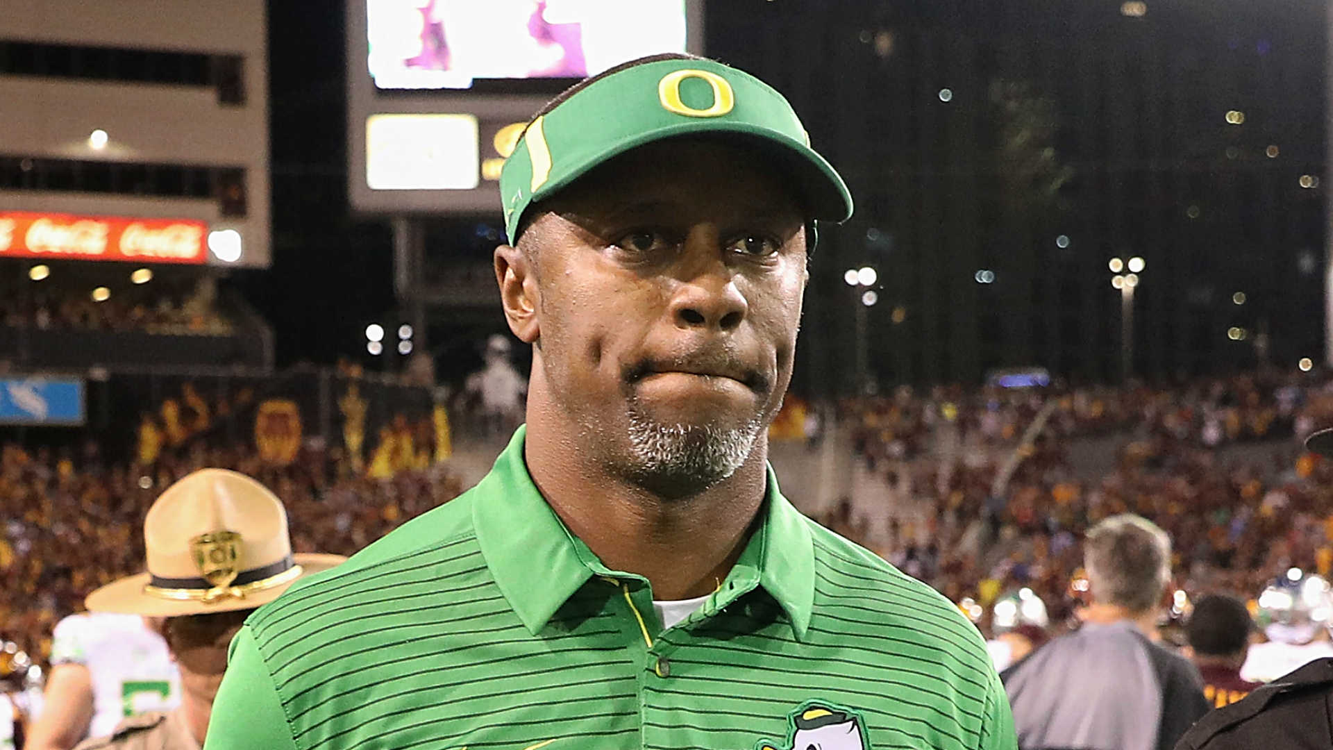 willie-taggart-103017-getty-ftr_pssex0wv01d81u18zhryt49fk