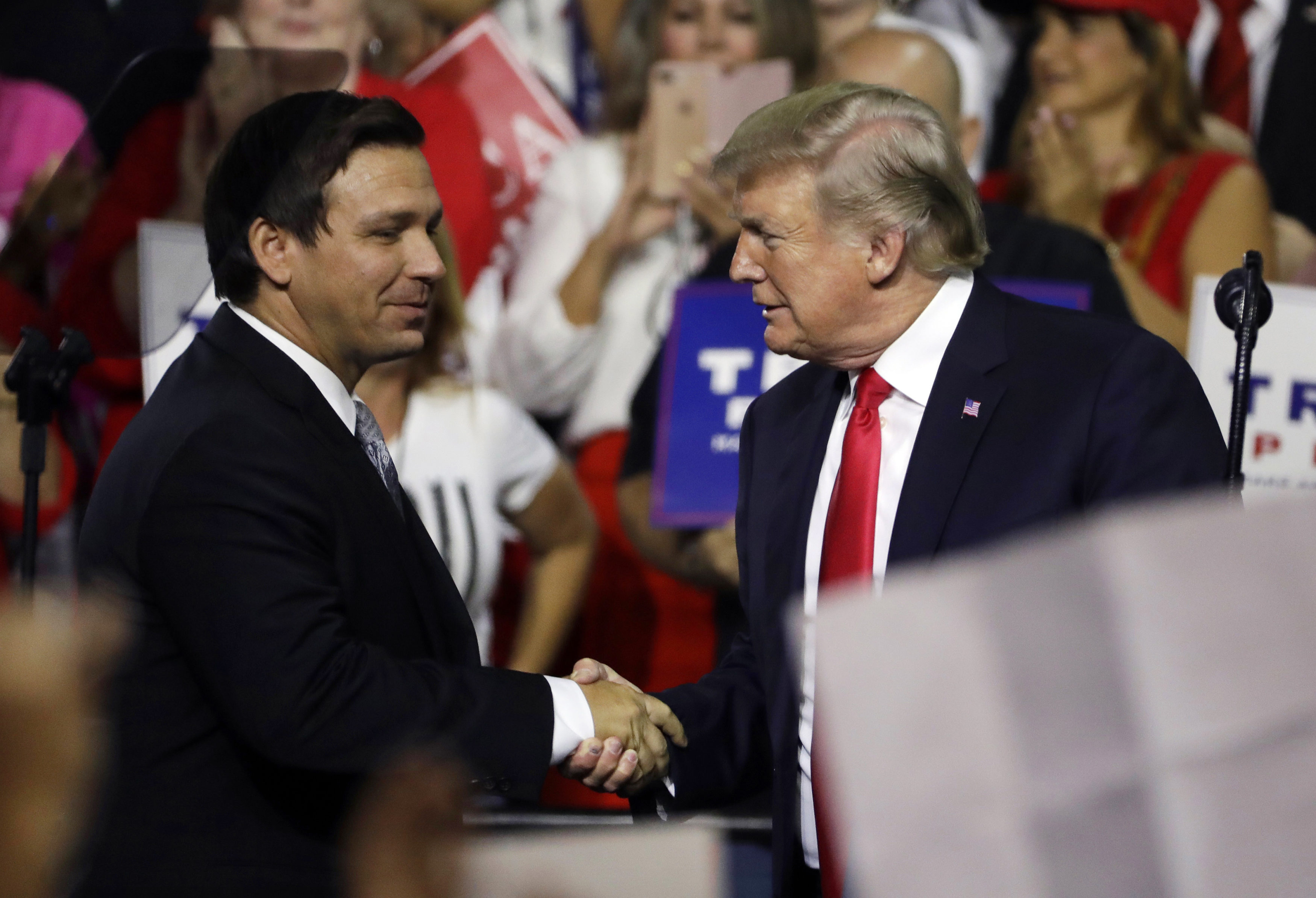 Gov. DeSantis sidesteps questions about Donald Trump, 2024