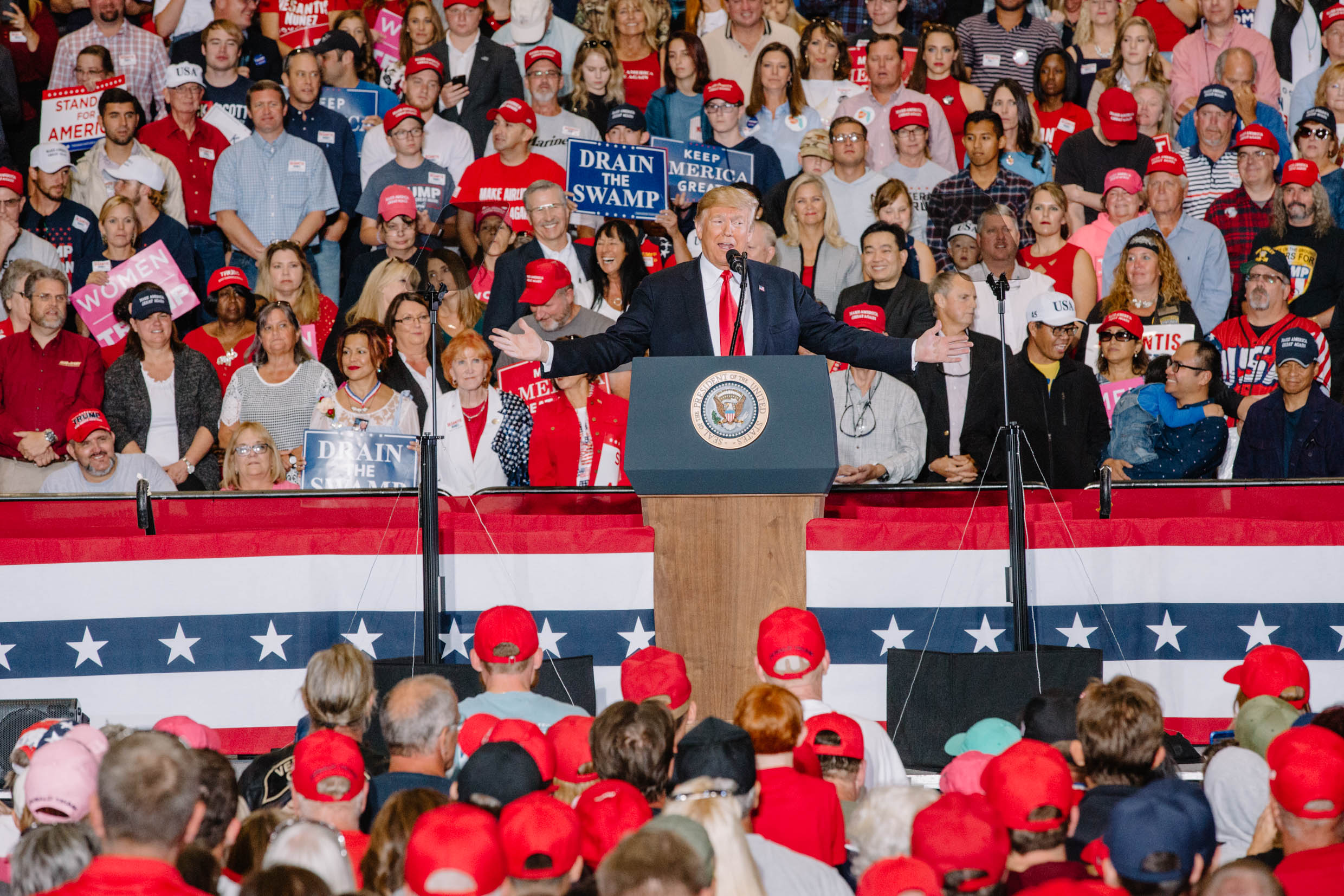 Trump-Pensacola-rally-11.4.18.jpg