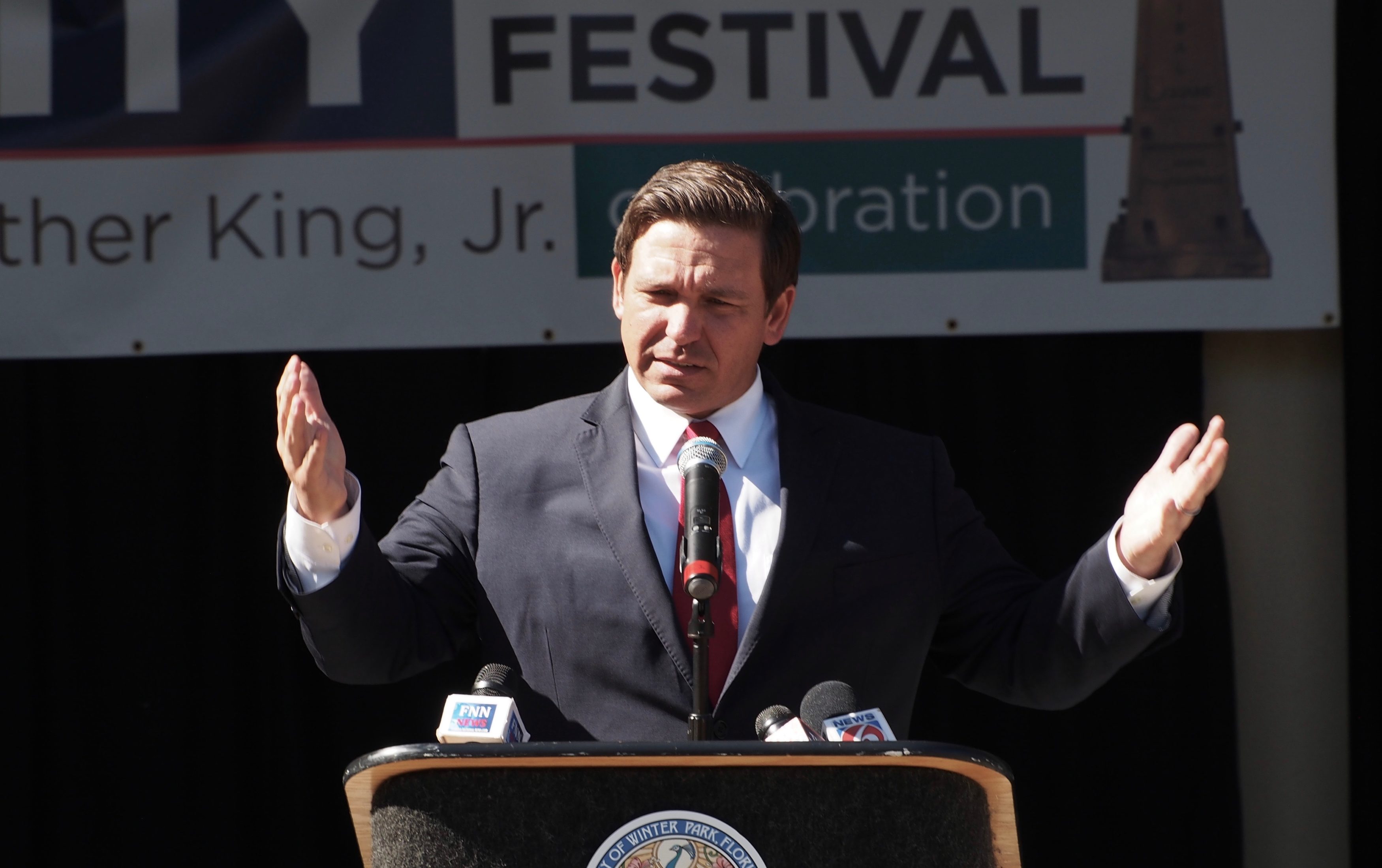 Ron-DeSantis-3500x2198.jpg