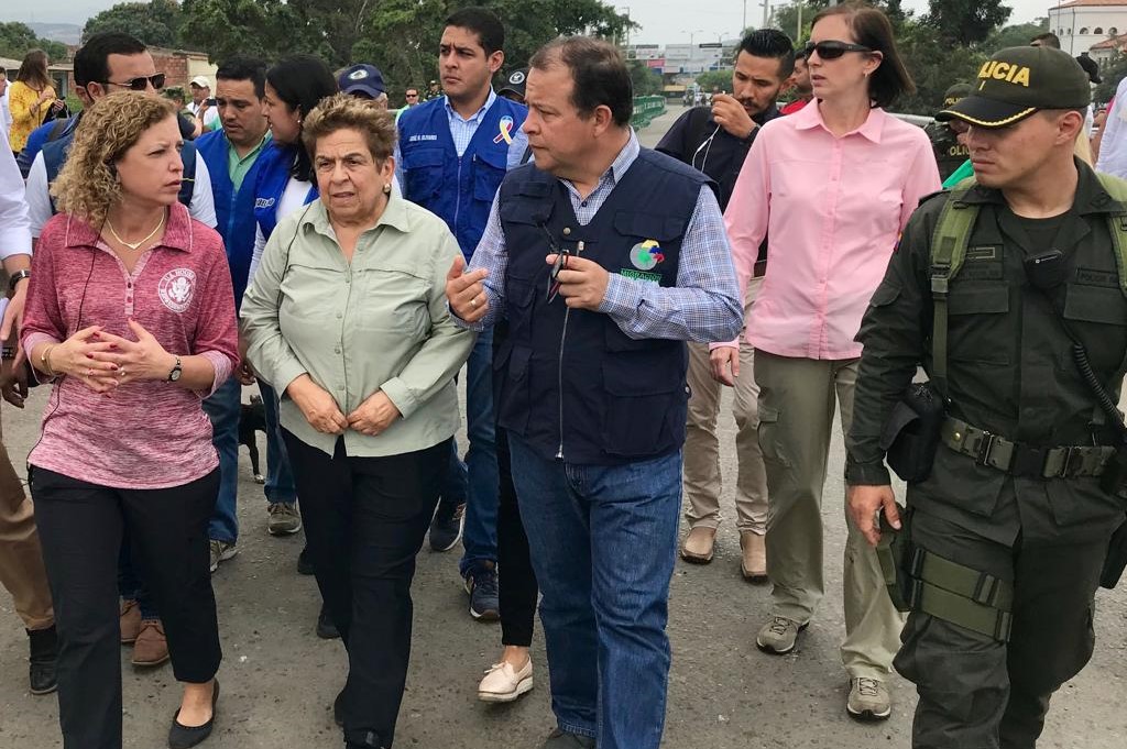 Donna Shalala Debbie Wasserman Schultz Venezuela Colombia border