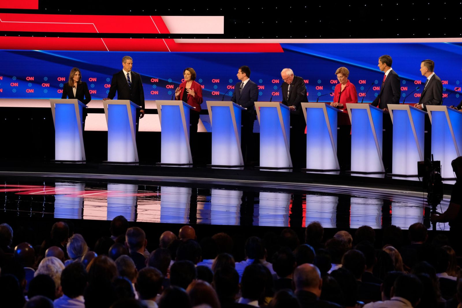 Who will make the next Democratic debate? Gamblers weigh in