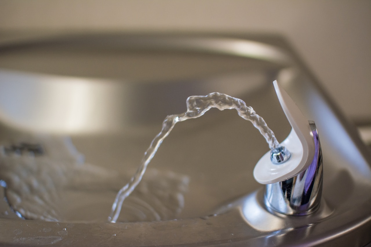 drinking-fountain-1340243_1280