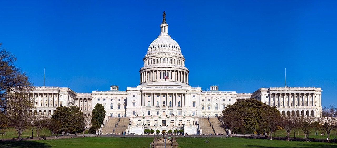 us-capitol-building-4077168_1280.jpg