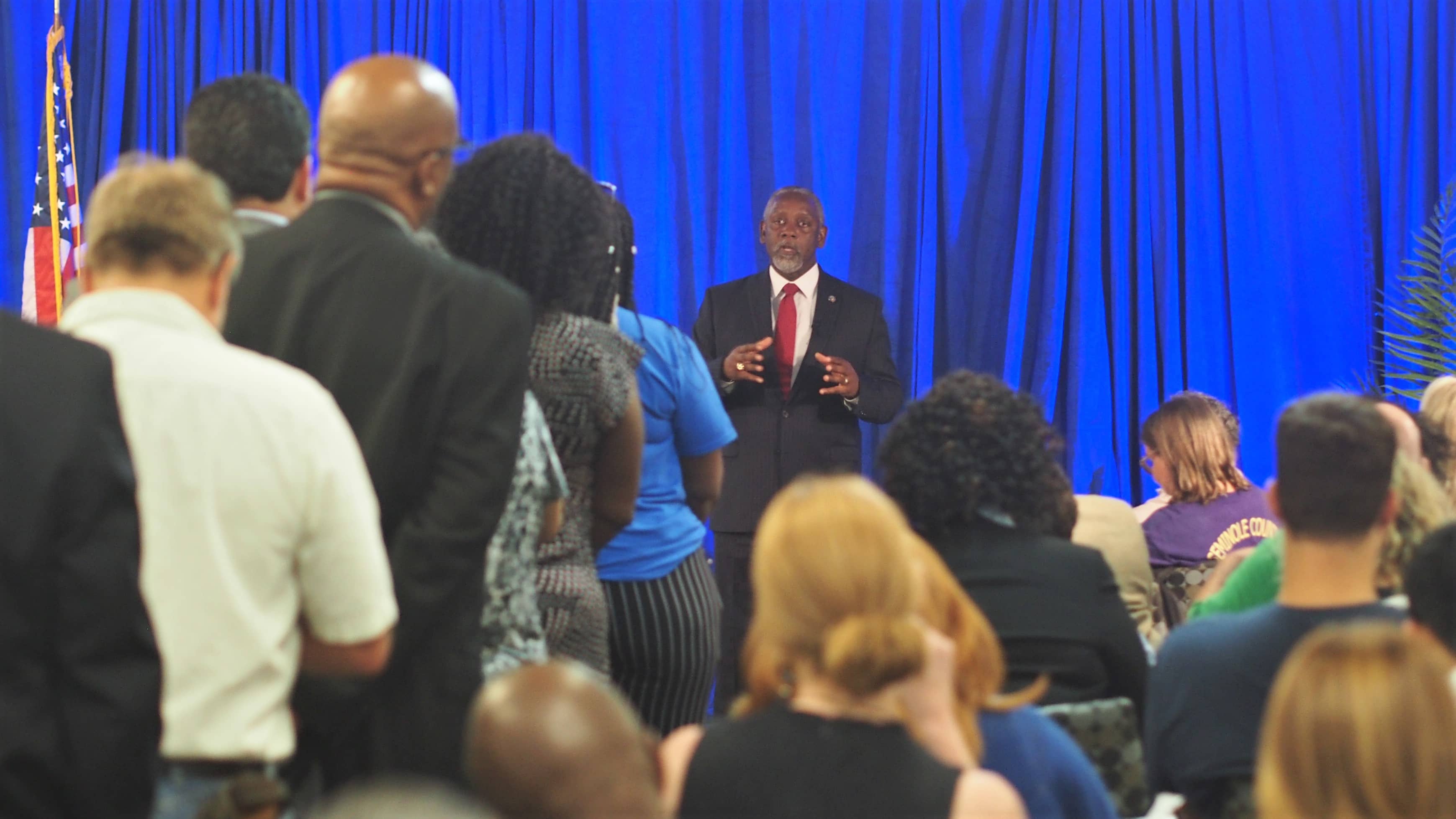 Jerry-Demings-Town-Hall-on-Trans-082119.jpg