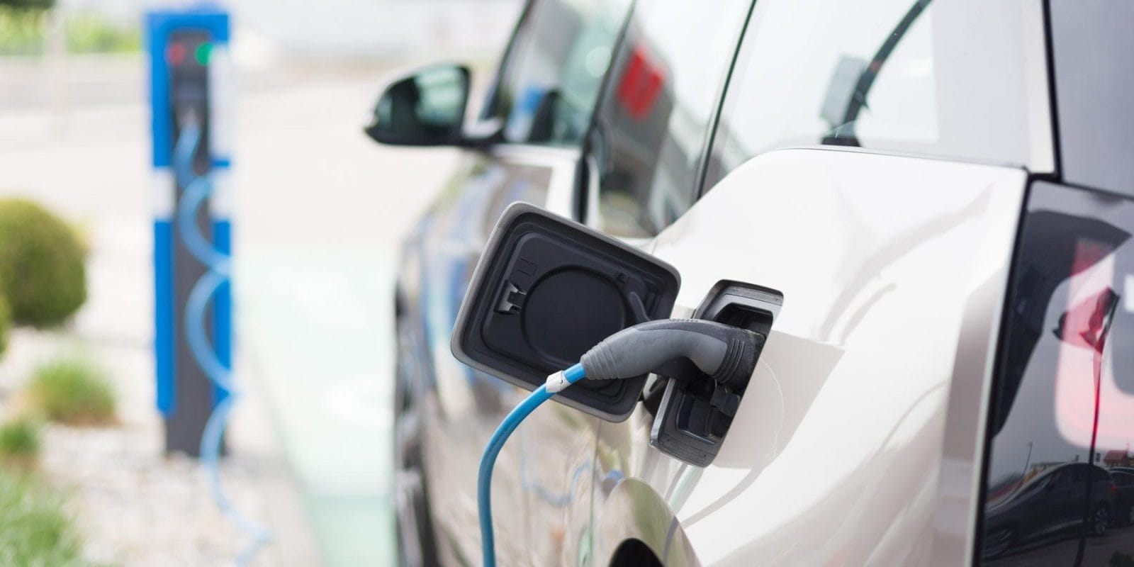 FPL pitches electrical vehicle charging pilot program