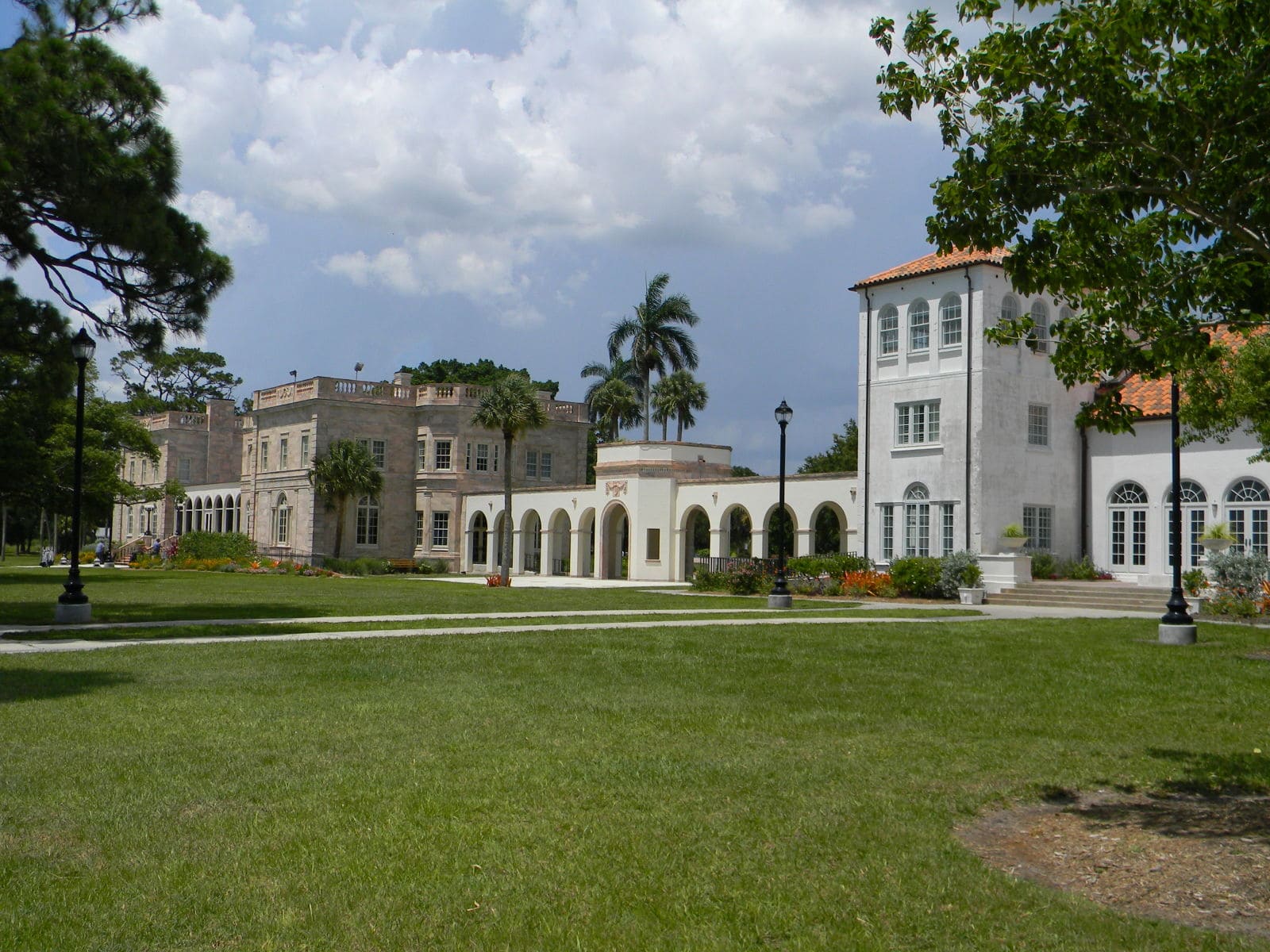 New_College_of_Florida's_College_Hall_&_Cook_Hall_Rear_Elevations_(Former_Charles_Ringling_&_Hester_Ringling_Sanford_Estates)