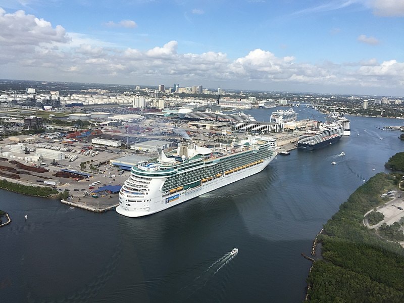 800px-Port_Everglades_aerial_