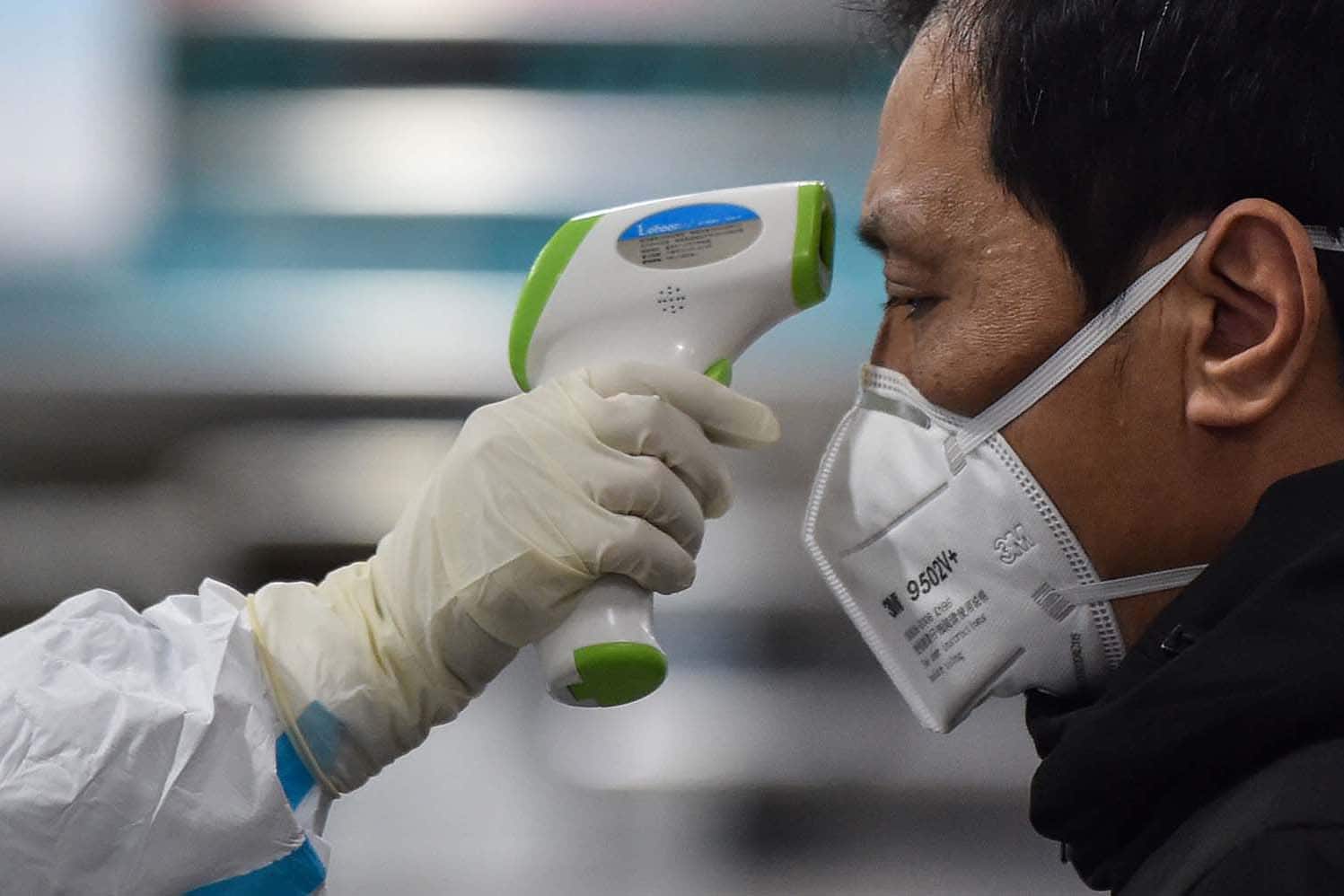 Wuhan-China-outbreak-coronavirus-temperature-GettyImages-1196116329.jpg