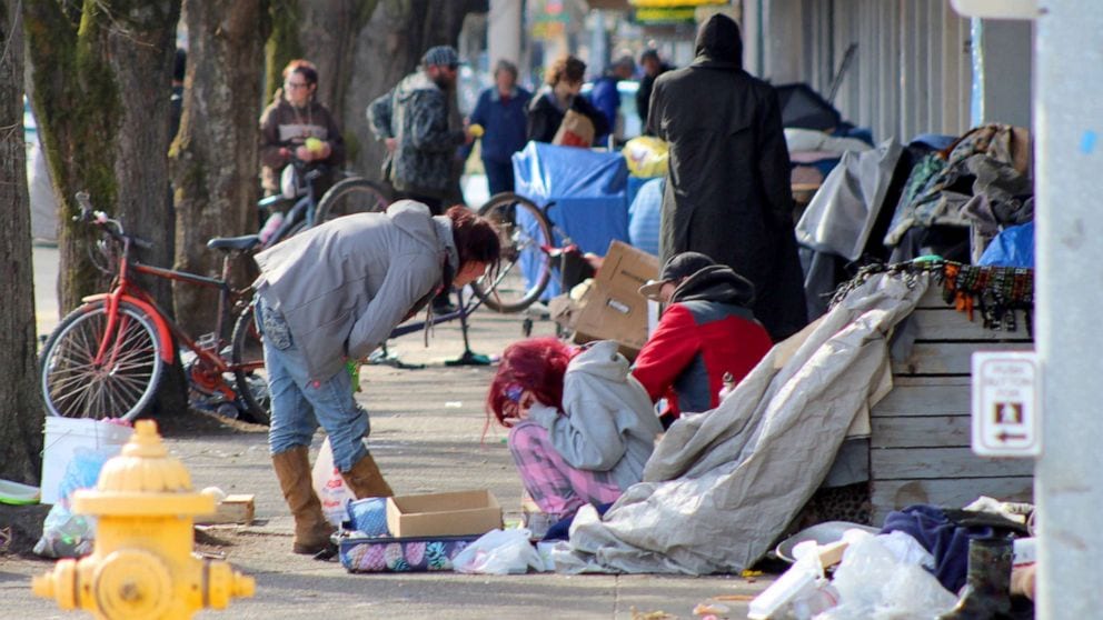 homeless-coronavirus-02-ap-jc-200310_hpMain_16x9_992