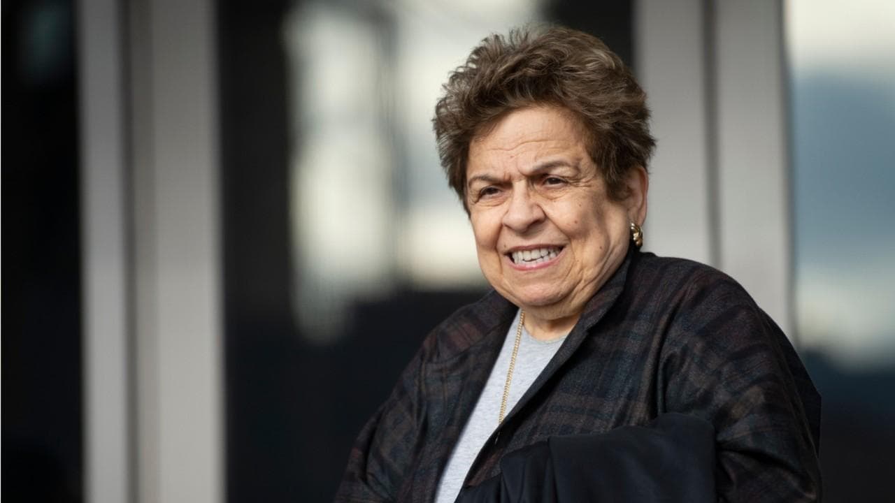 1306591131-Representative-Donna-Shalala-Hasn-Reported-Her-Stock_hires