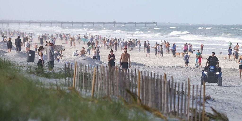 Jacksonville-Beaches-Crowd-Getty-3