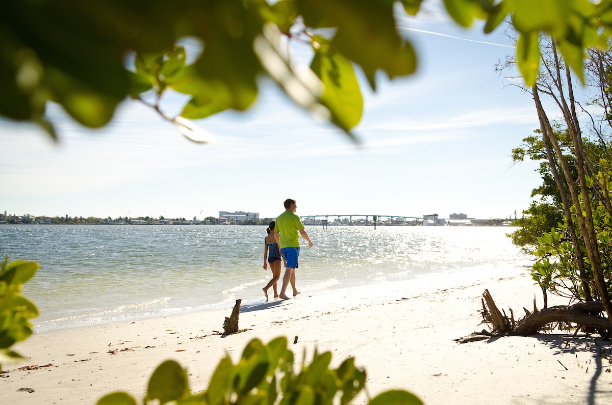 Lee County fully opens beaches Wednesday, Collier County to follow