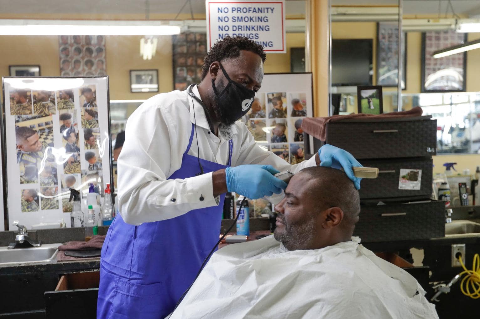 haircut salon open