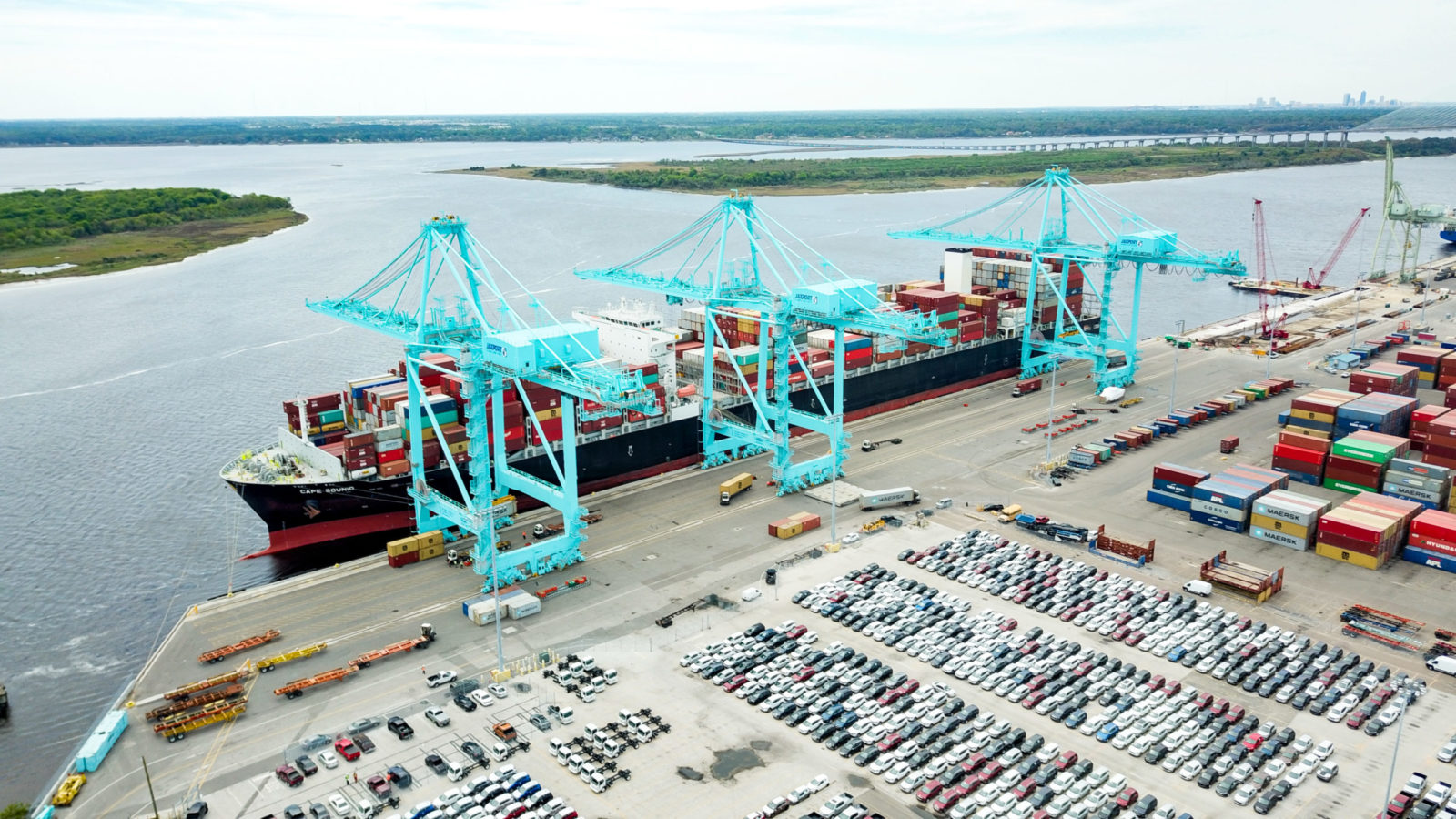 jaxport-sets-record-with-largest-container-ship-to-call-jacksonville_46499404265_o-scaled-e1589996928874.jpg