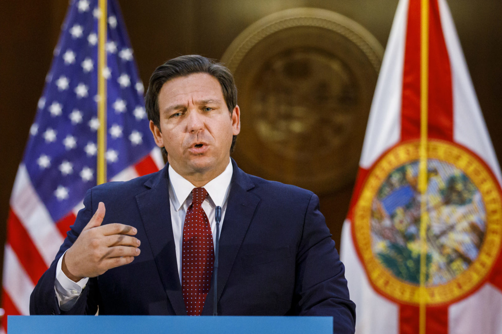 Gov. DeSantis signs coronaimpacted state budget; vetoes more than 1