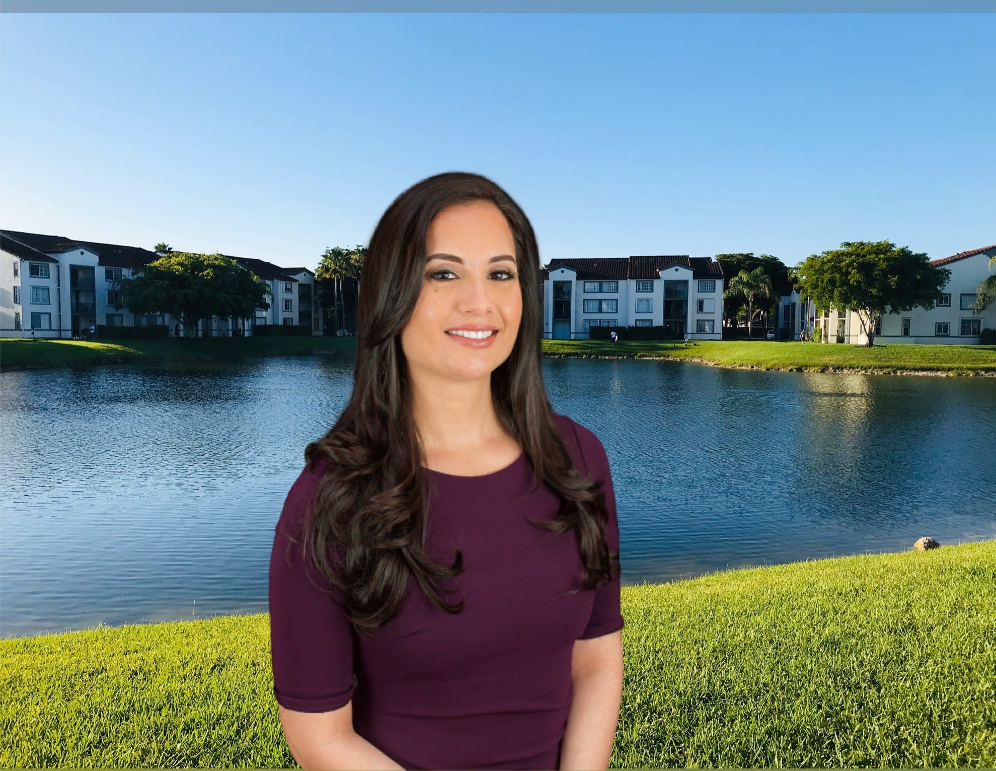 Maureen Porras Outdoor Headshot