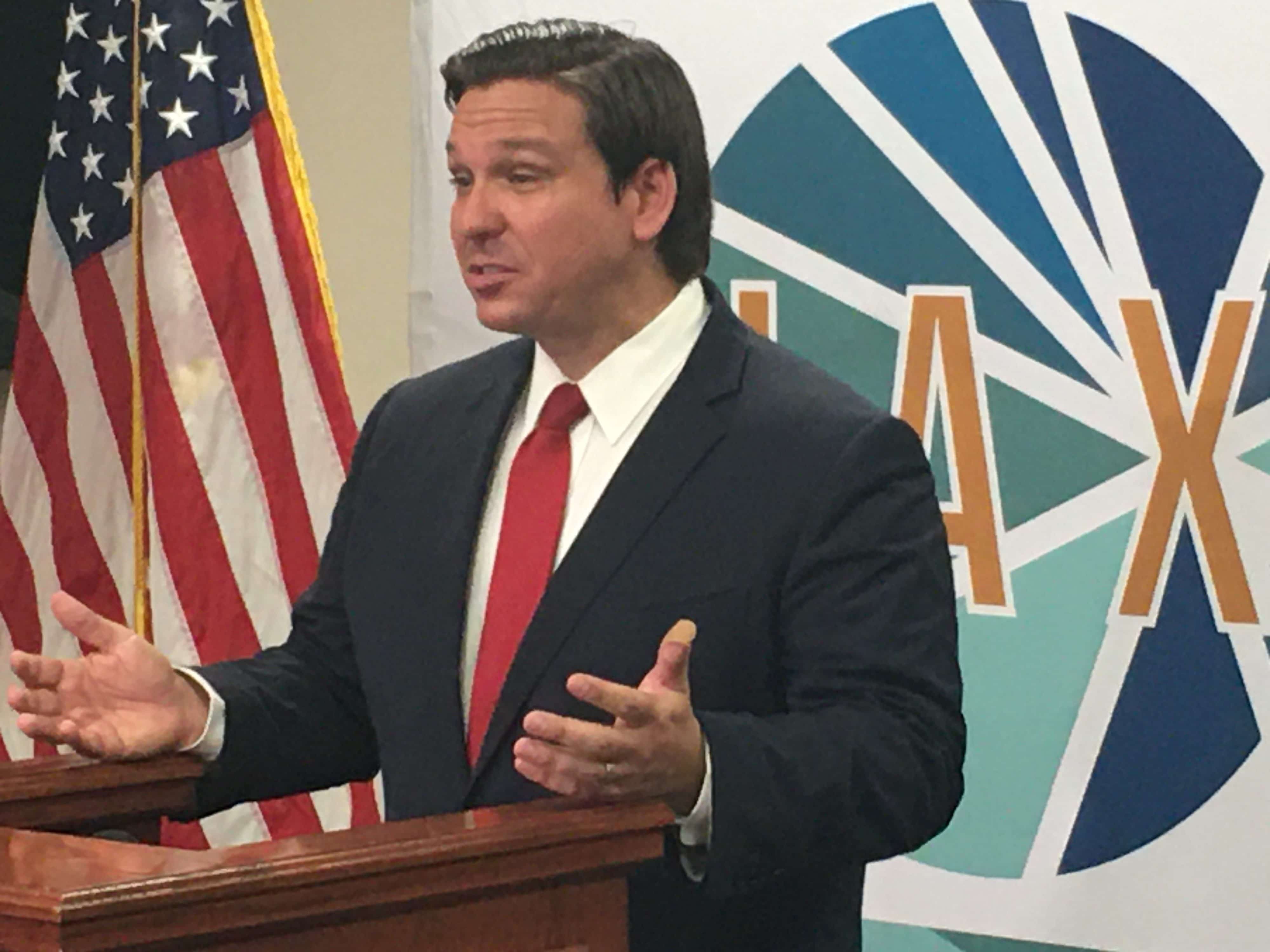 Ron-DeSantis-JAXPORT-4000x3000.jpg