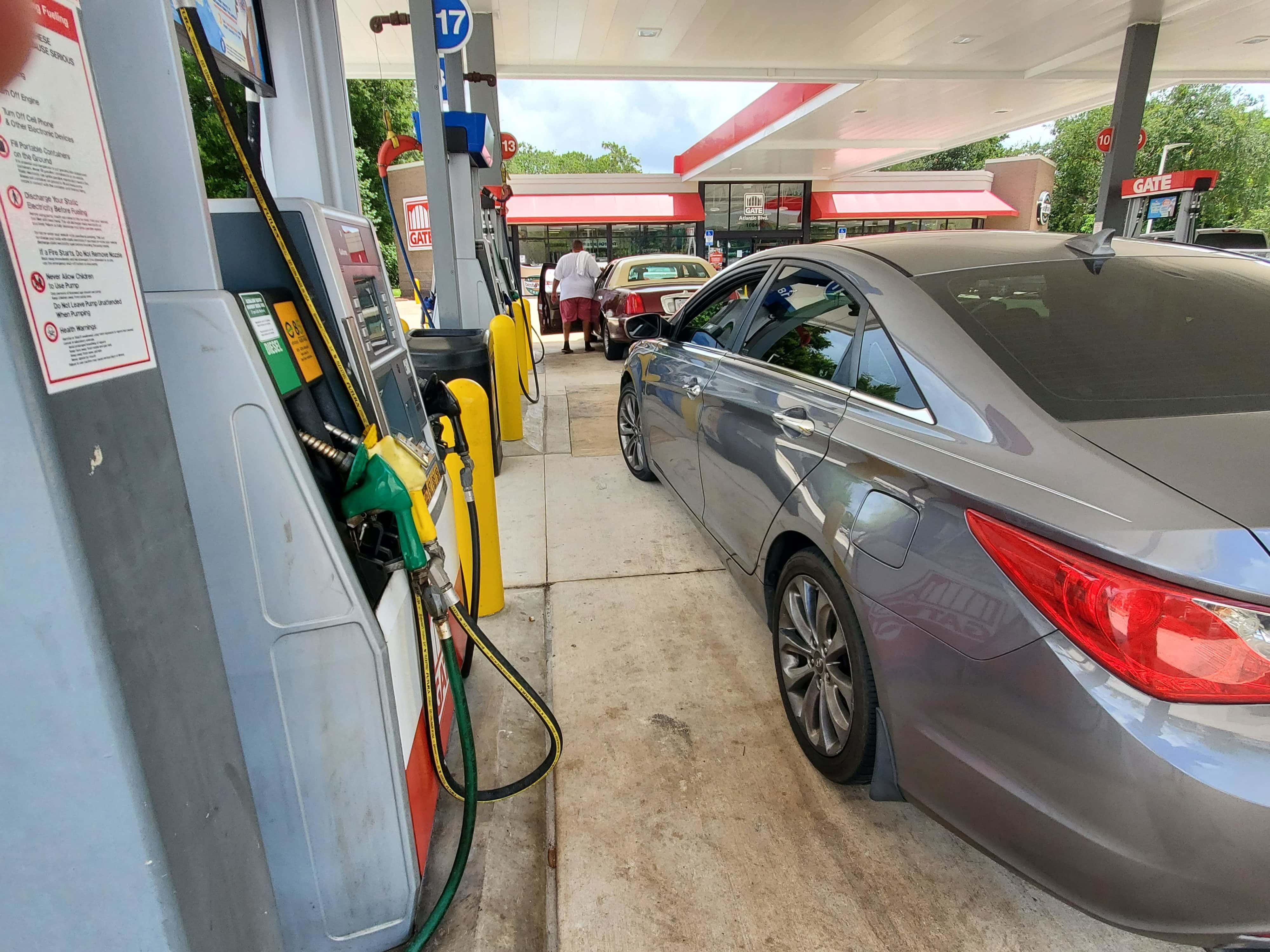 Florida gas prices drop for second consecutive week