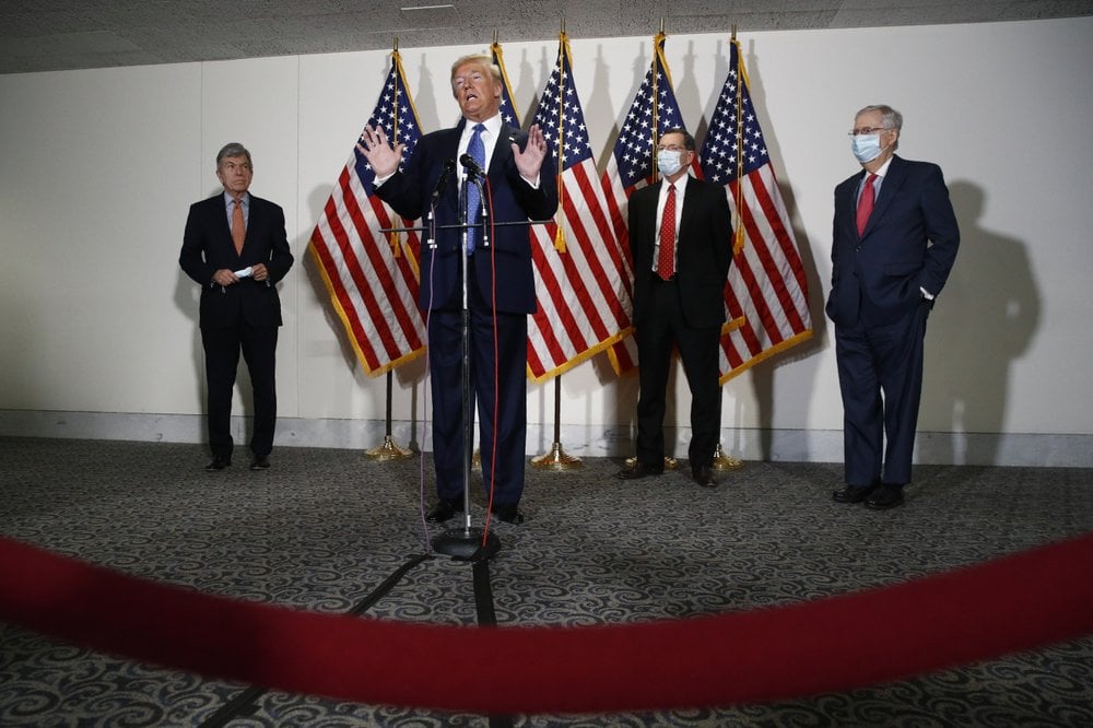 Trump-Republicans-luncheon.jpg