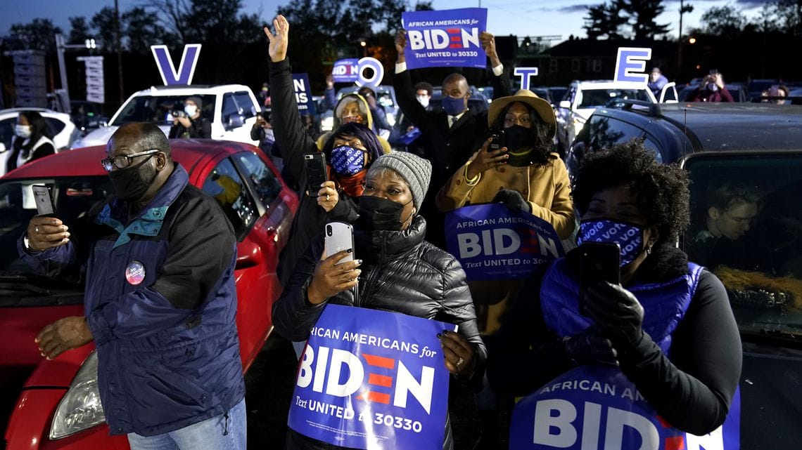 Democratic Grassroots Campaigns Led By Women Young Volunteers In