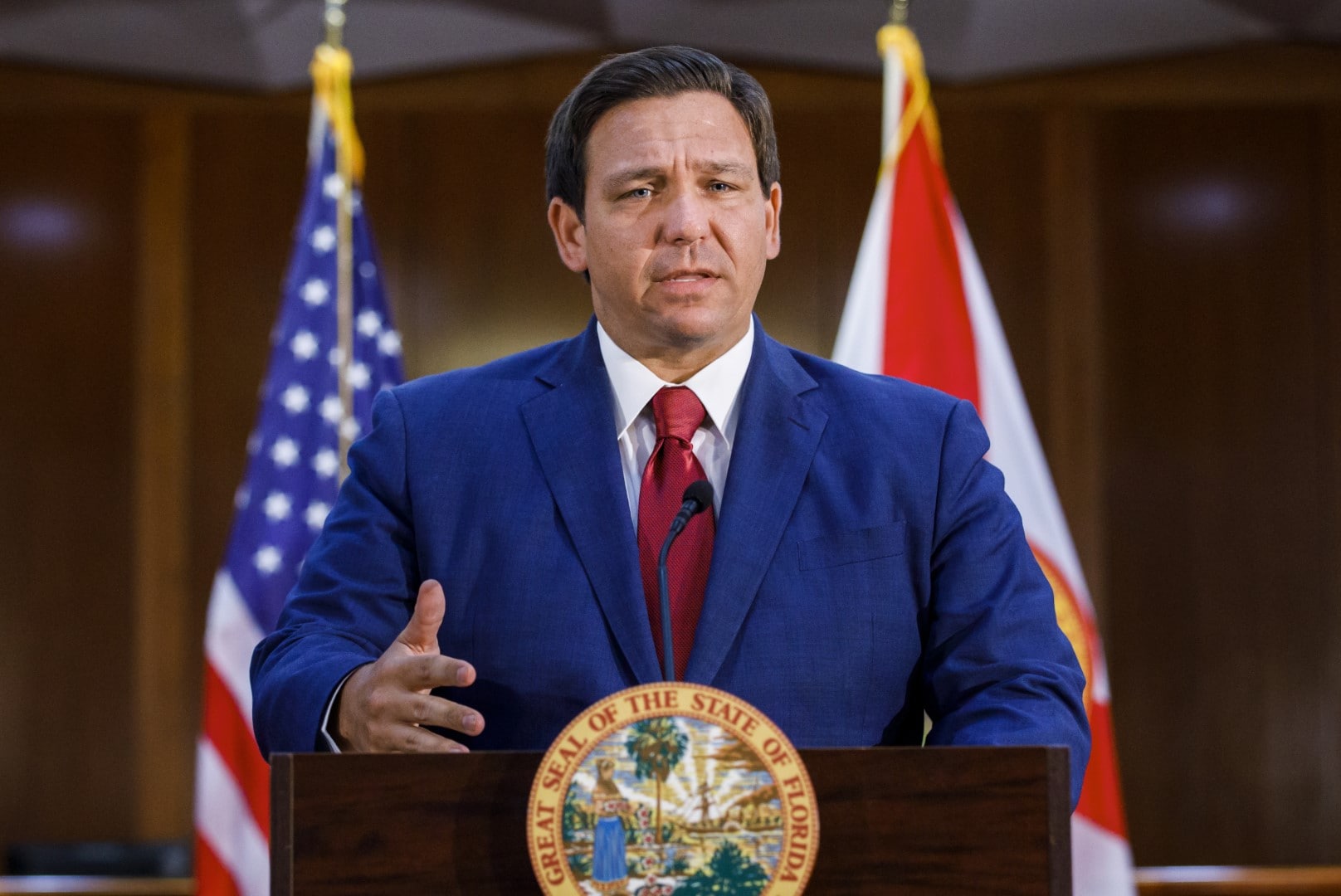 FLAPOL110420CH04 DeSantis