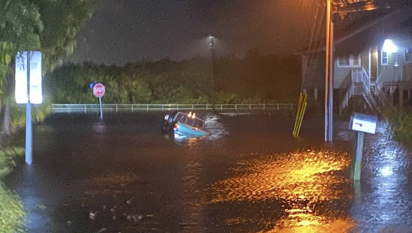 TS Eta nears Safety Harbor