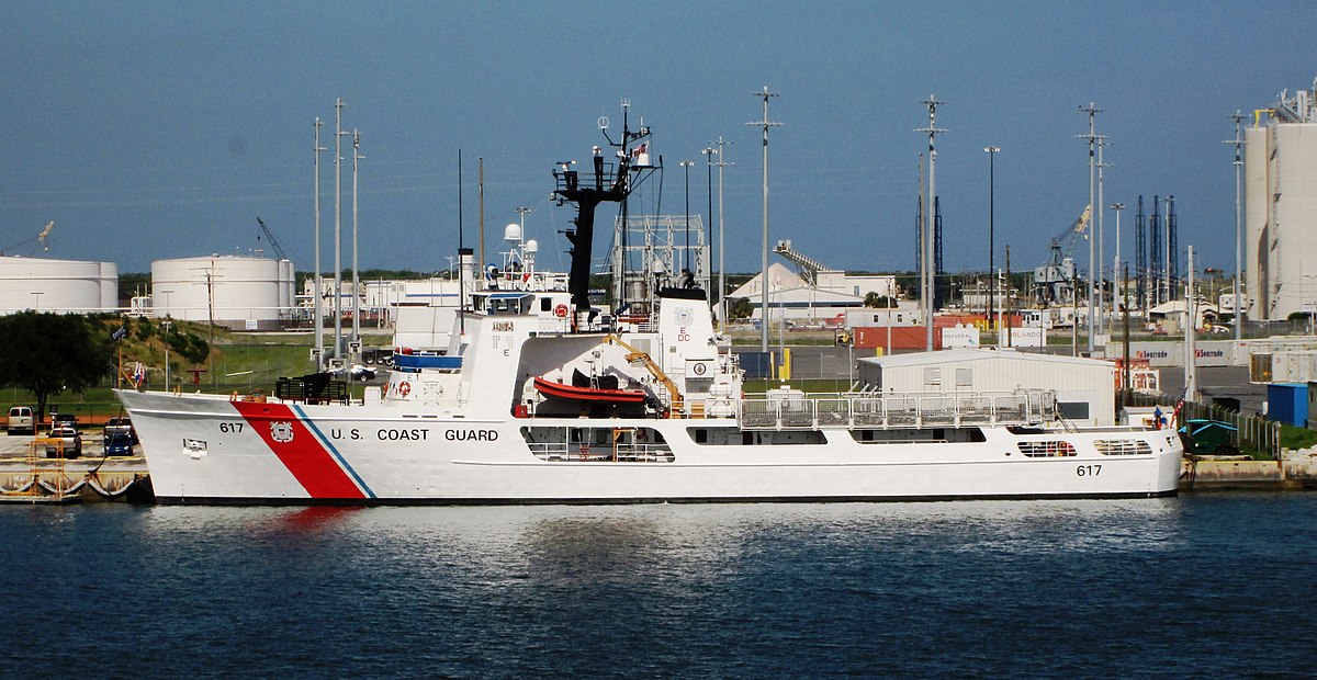 1200px-U.S._Coast_Guard_617,_Port_Canaveral,_Florida