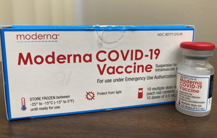 Moderna-COVID-19-vaccine.jpg