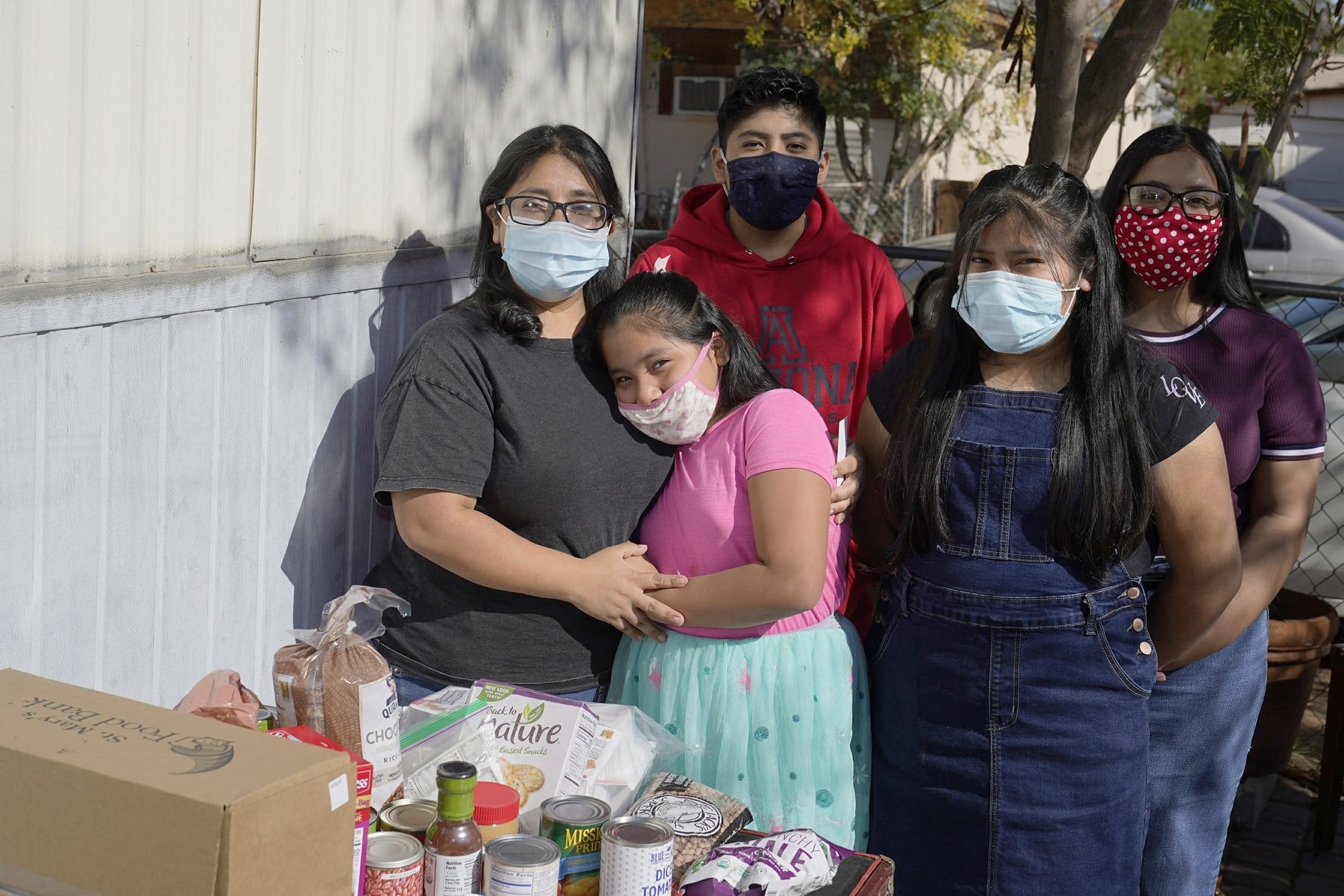 Millions of hungry Americans turn to food banks for first time