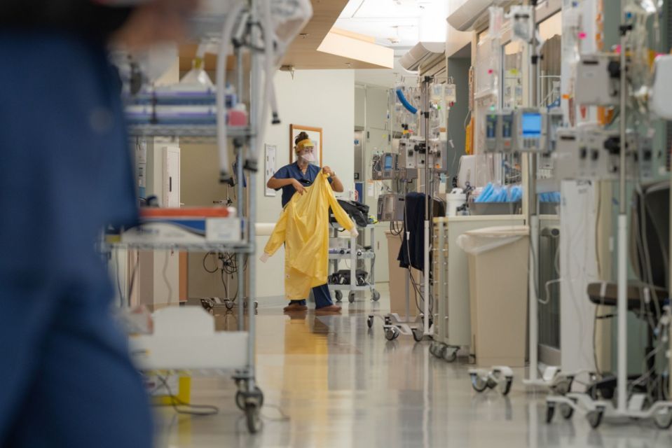 California Case Increase Slows While ICU Capacity Drops