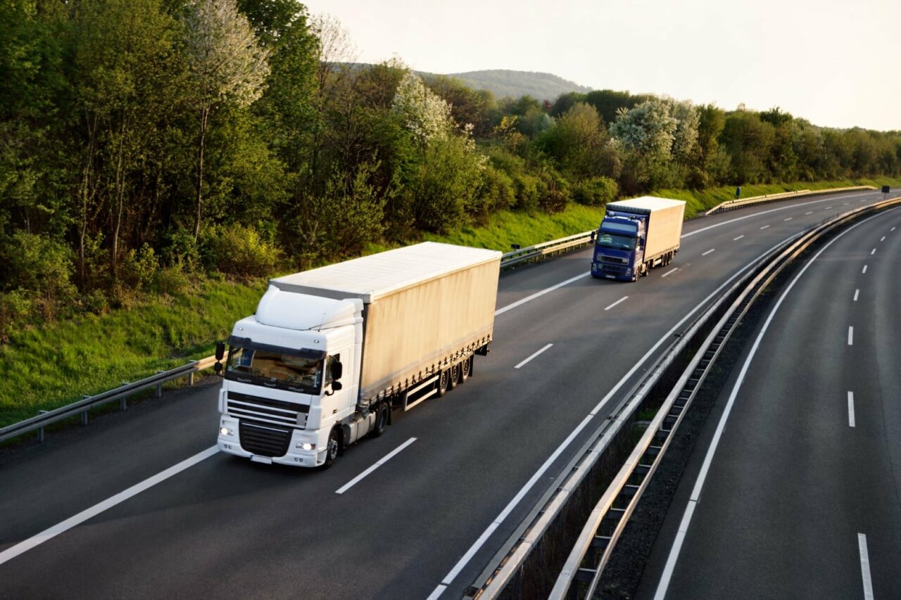 LKW auf der Autobahn 3