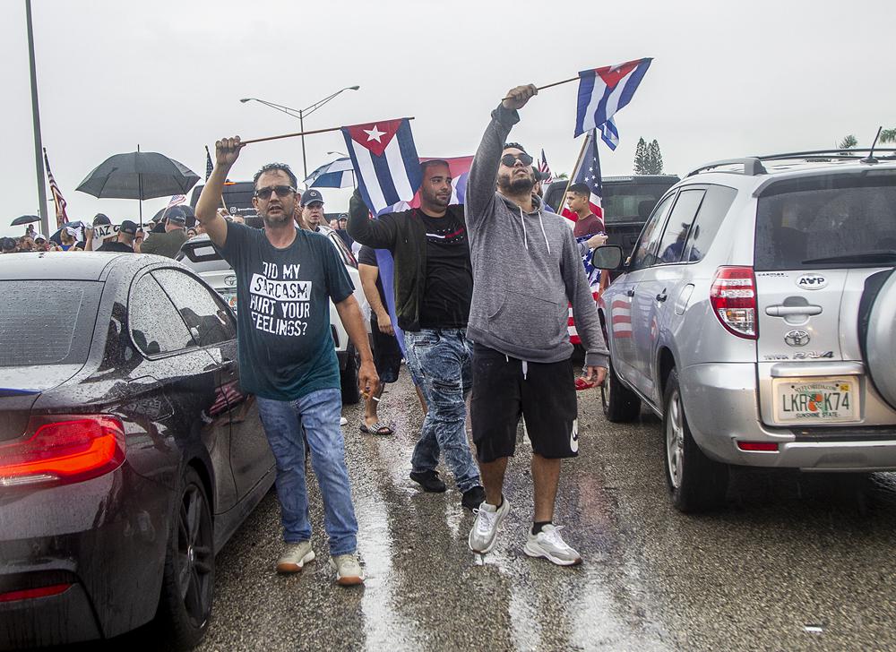 Cuba protest Miami Palmetto Expressway